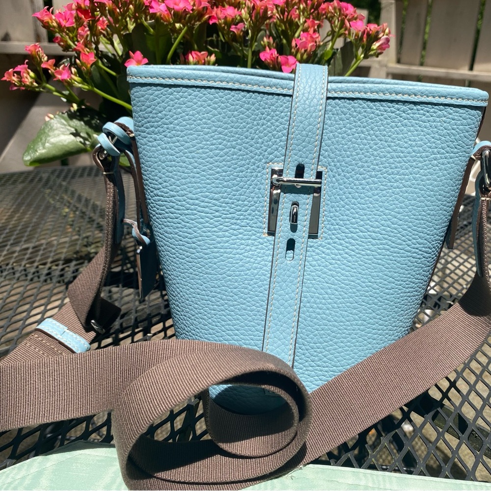 RARE FIND- Henry’s Small Bucket Bag